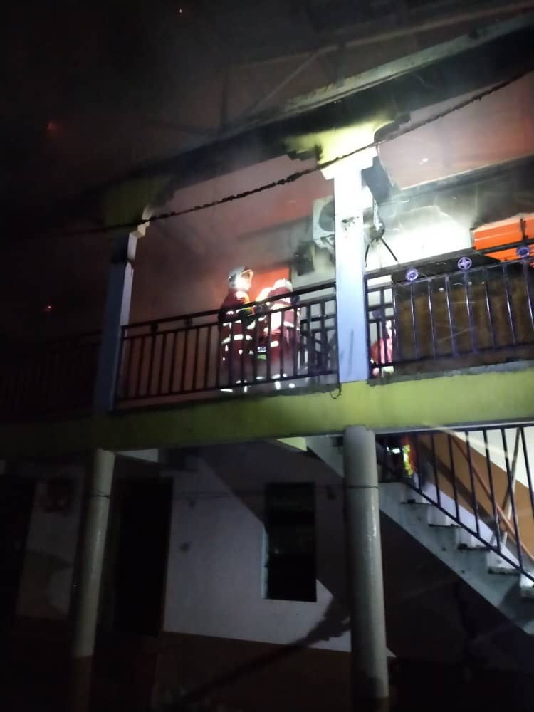 Lelaki cedera ringan dalam kebakaran rumah