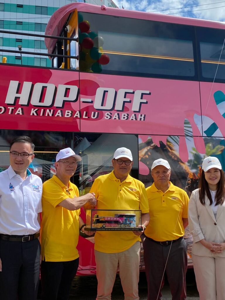 Perkhidmatan Bas Pelancongan KK Hop On Hop Off Dilancarkan 3 IMG 20250912 132421 833