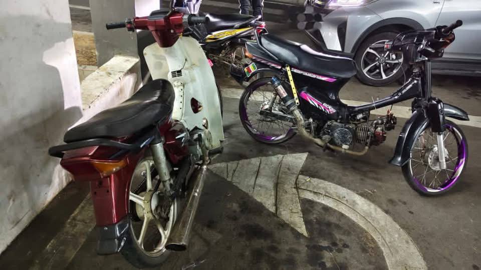 Tiga Penunggang Bersama Motorsikal Ditahan Dalam Op Samseng Jalanan 2 motor2
