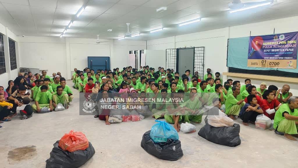 699 Tahanan Filipina Dihantar Pulang 2 photo 2025 11 23 15 22 00