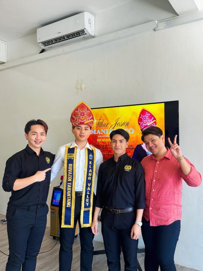 photo 6109670916951313299 y