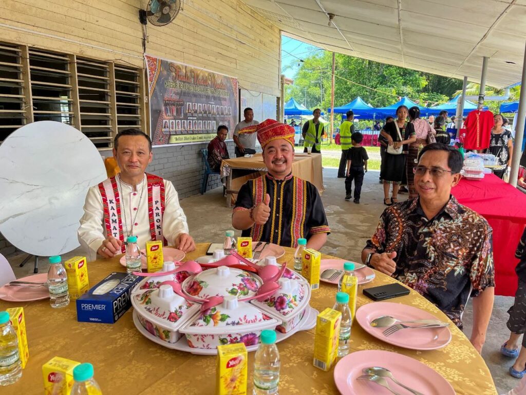 photo 6147794468304784326 y