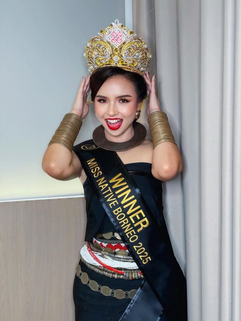 photo 6161056210623335330 y