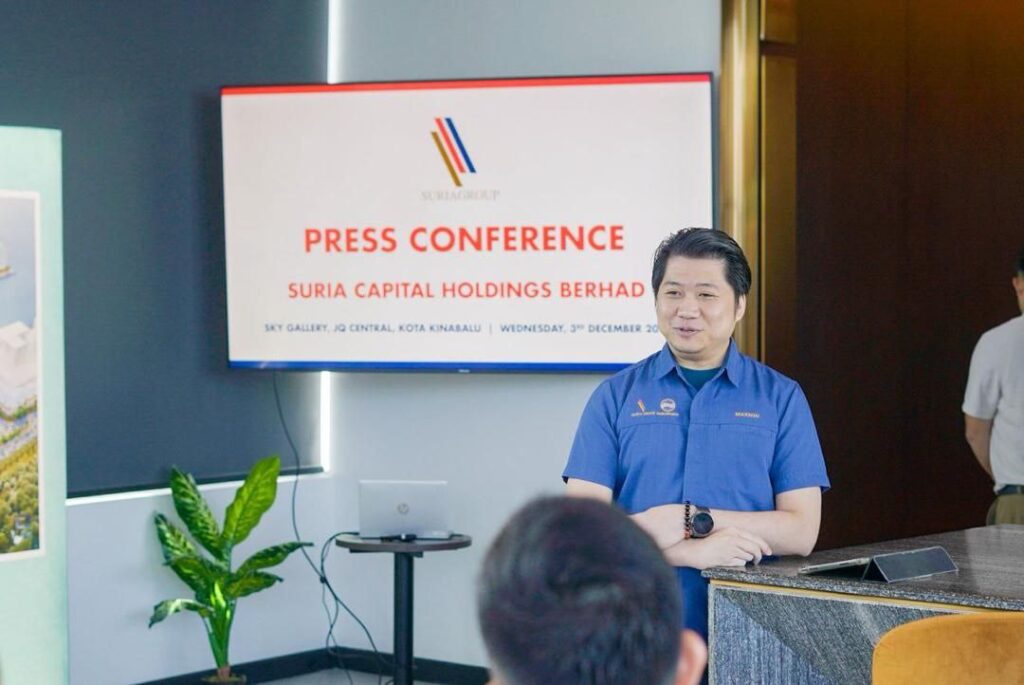 photo 6165559810250705731 y