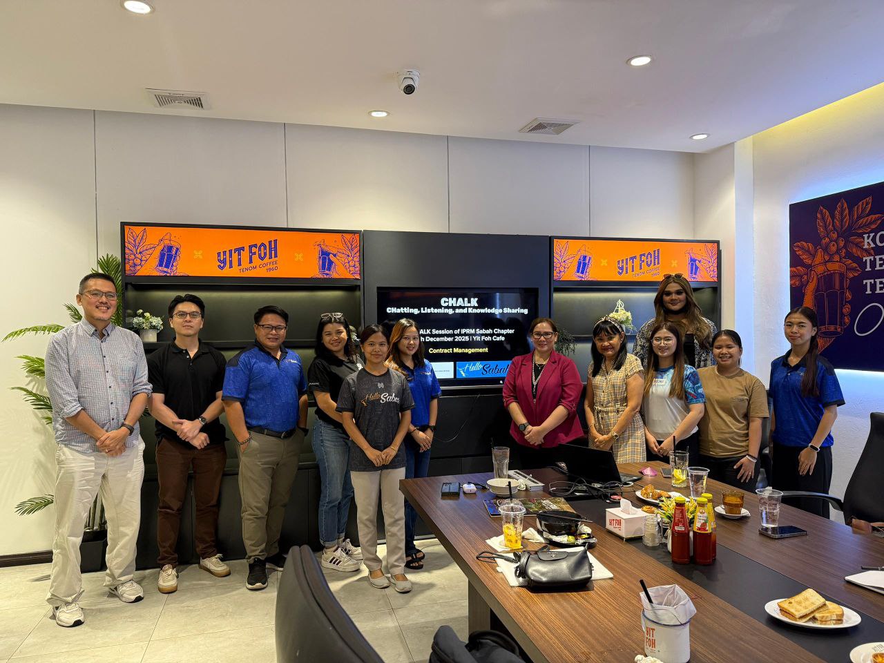 photo 6208246987694476758 y