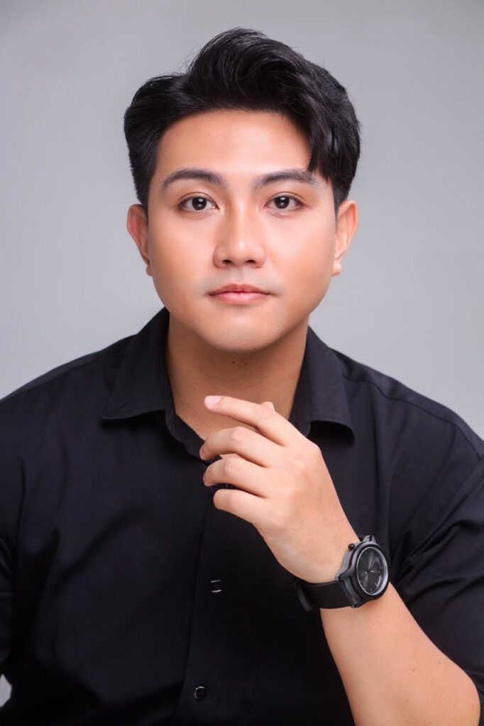 photo 6300557706175123351 y