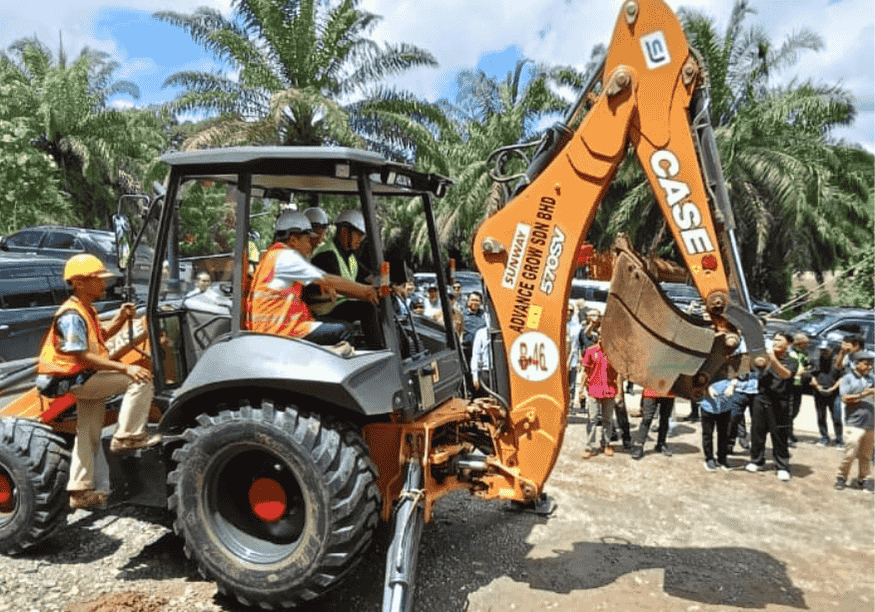 Gambar Pecah Tanah Jambatan Sungai Labuk
