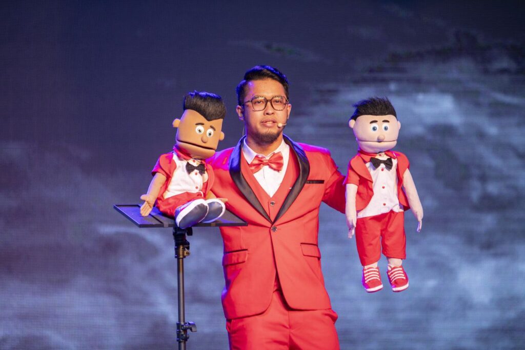 photo 6053378429870083883 y