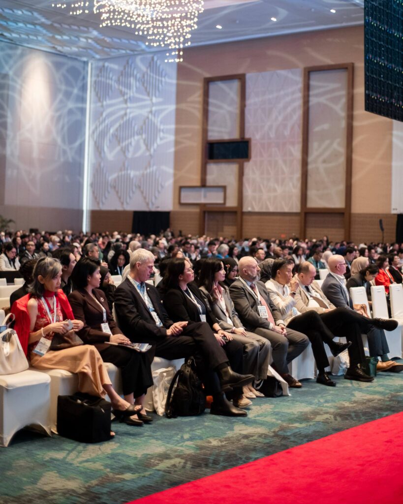 photo 6062034330864782705 w