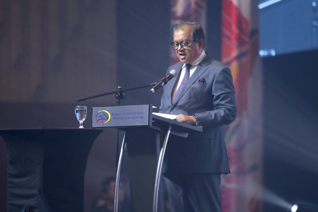 photo 6062034330864782706 w