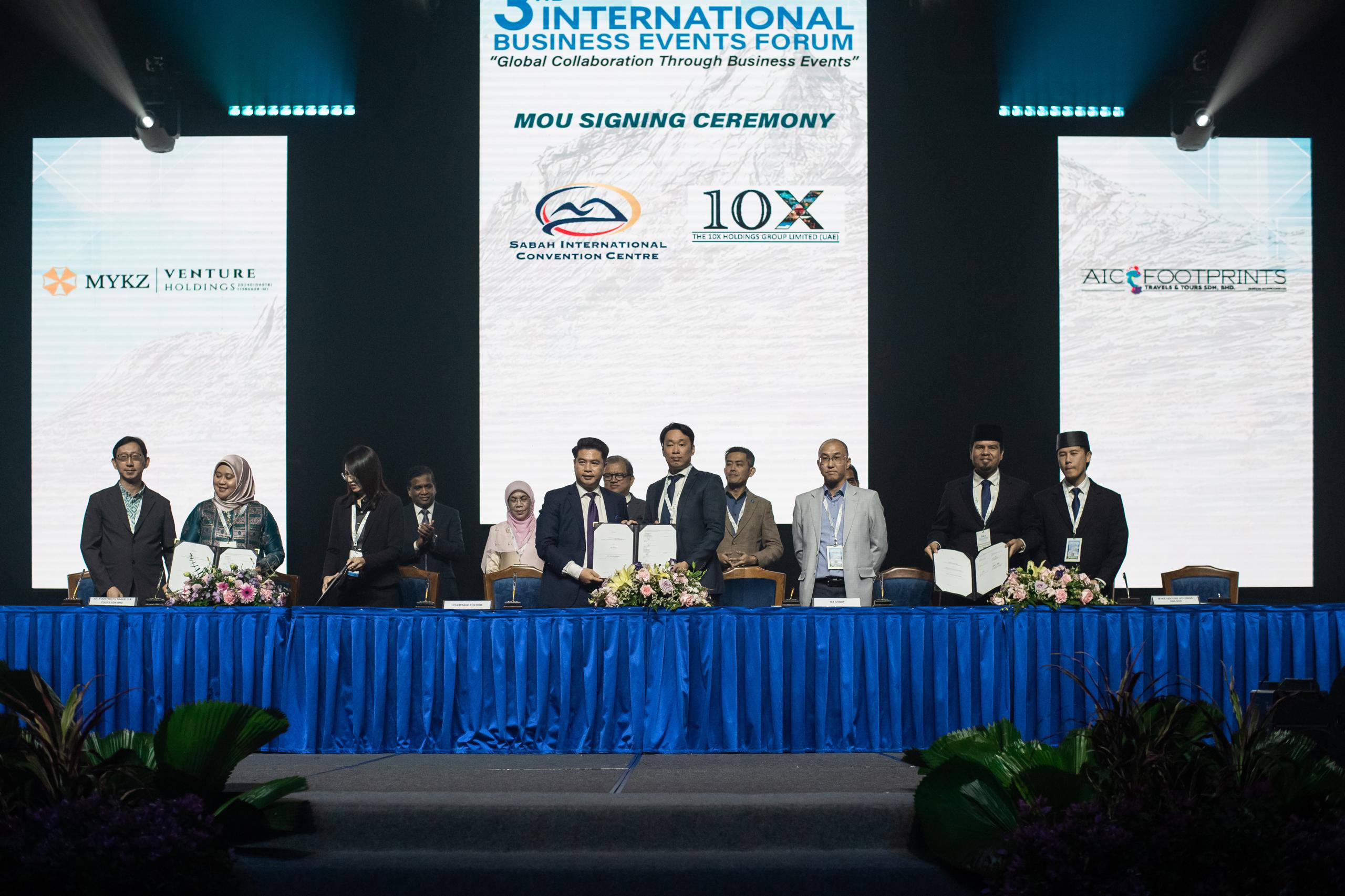 photo 6062034330864782707 w