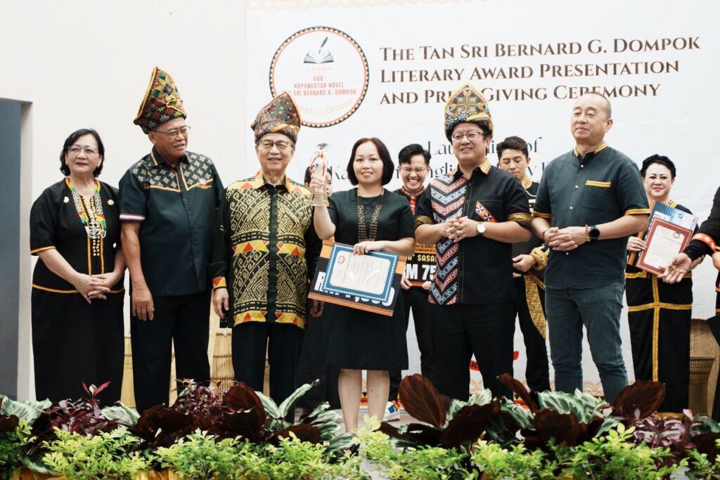 Pemberian biasiswa pengajian bahasa etnik Sabah wajar disokong – Ewon 4 photo 6111644677762125115 y