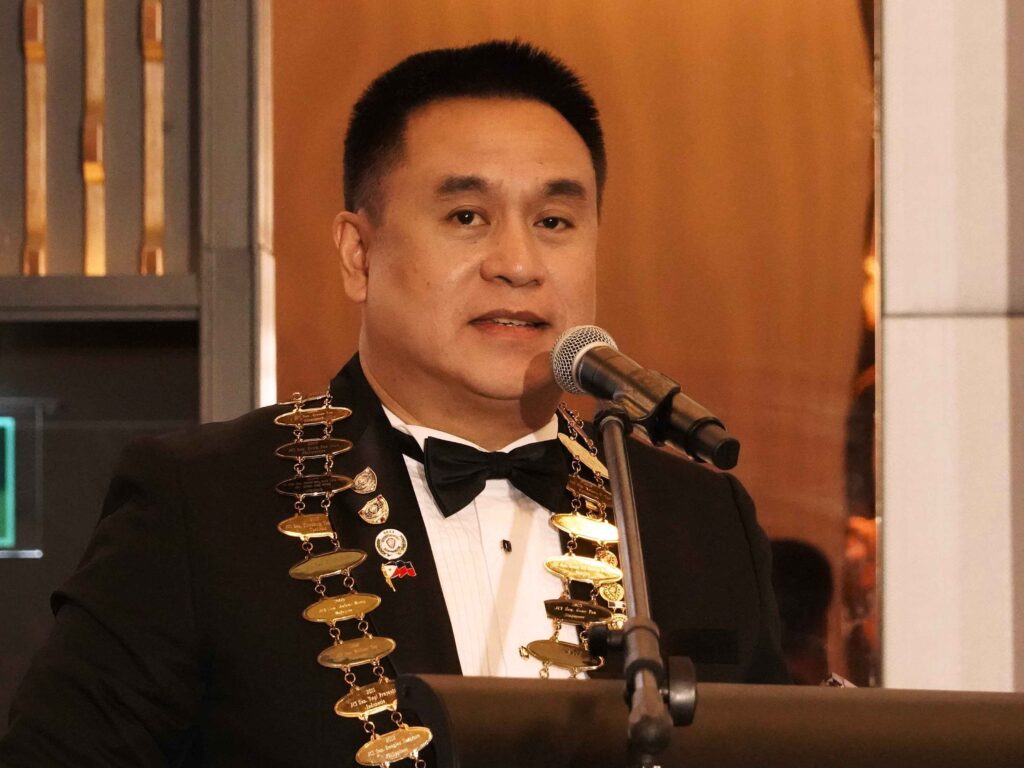 “Memperkukuh Persahabatan, Memajukan ASSEAN” - Senator Patricia Poh, Presiden ASSEAN 2026 2 Presiden Ferdinand Marcos Jr 1