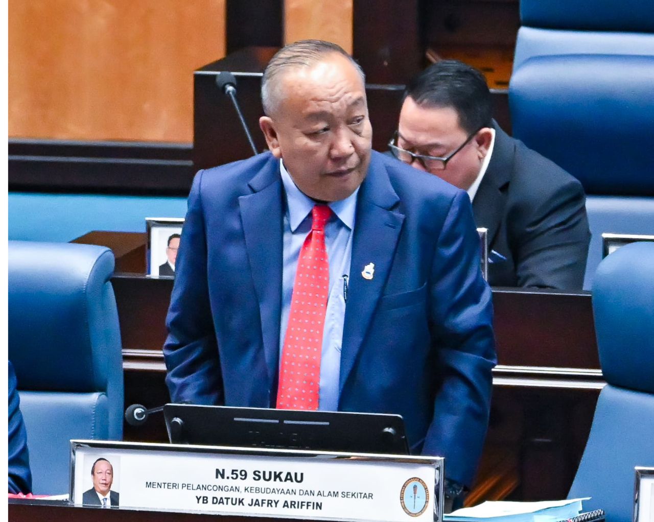 32708557 3594 4b16 9f9a 0b975344808d