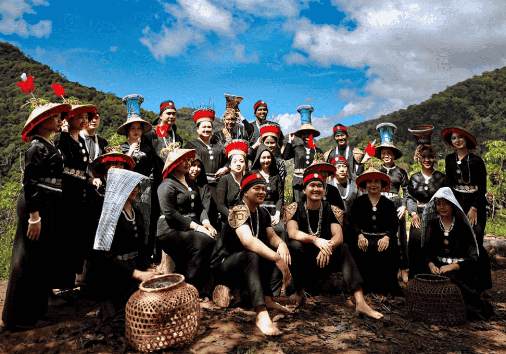 Gambar Barisan Sutradara MV Ragang Nunuk