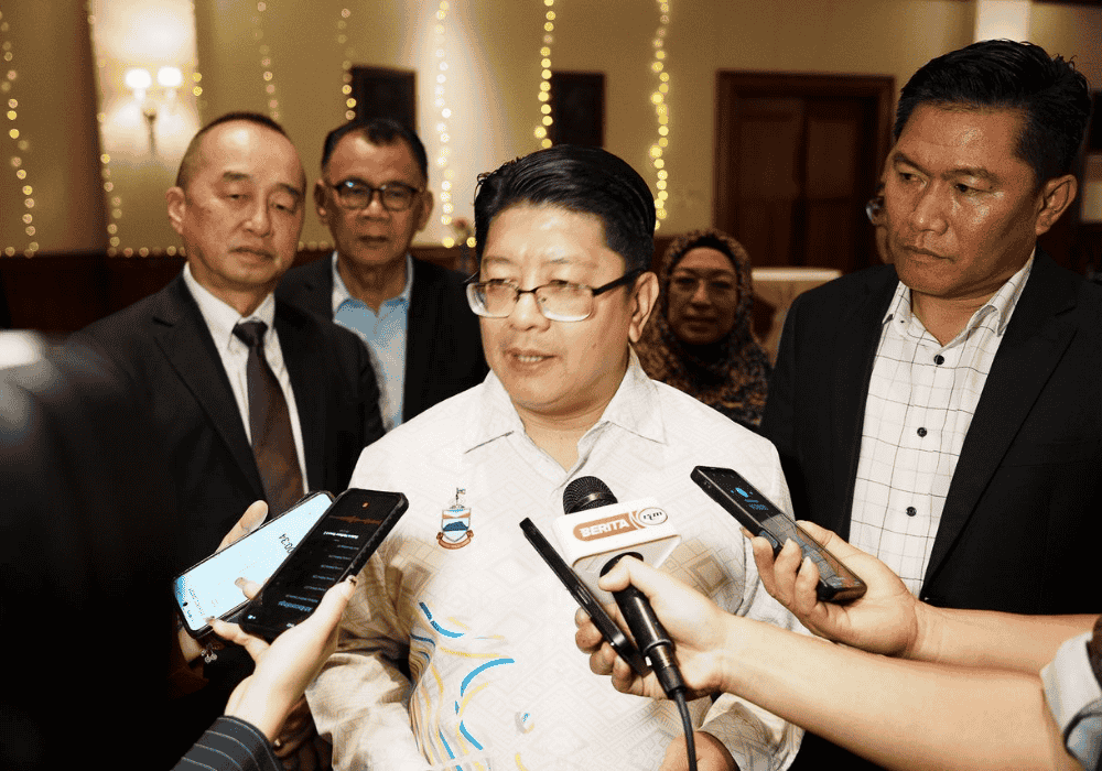 Gambar Ewon Pertahan Hak 40