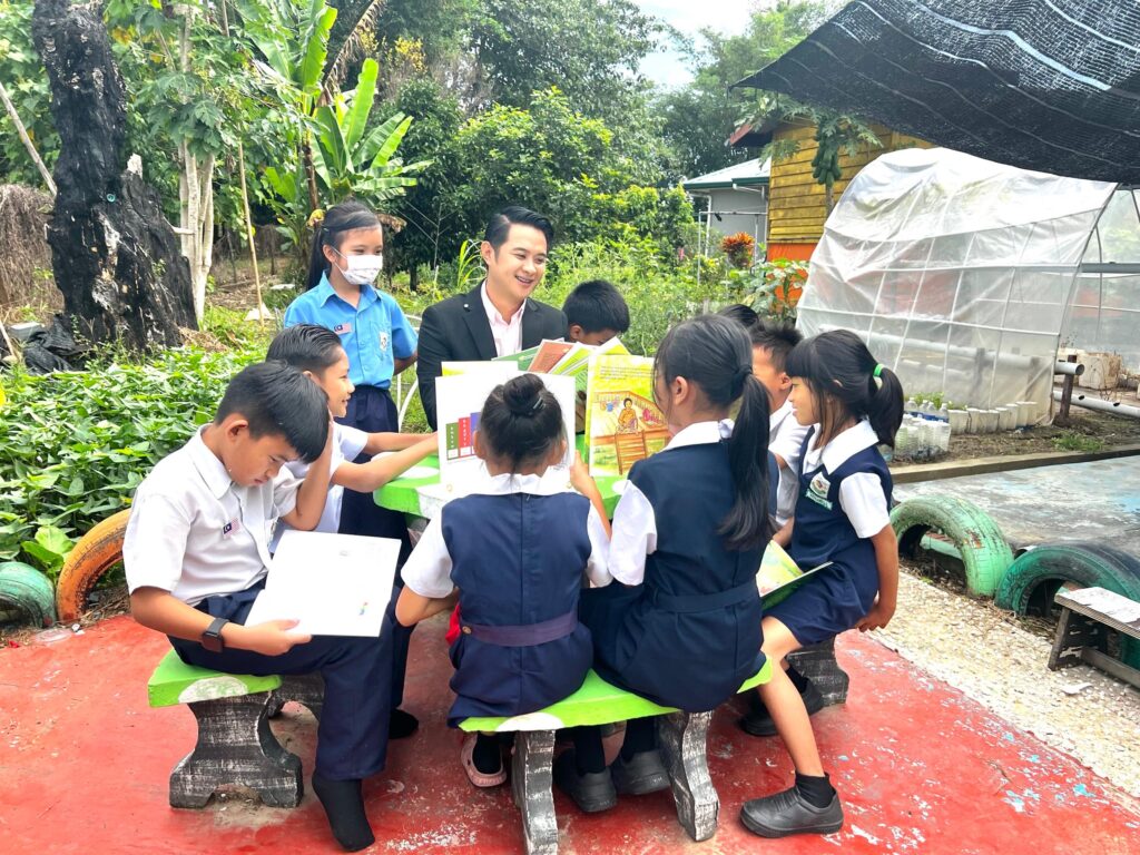 c4ea08bd 4763 4f16 a758 fa5cf2781d25