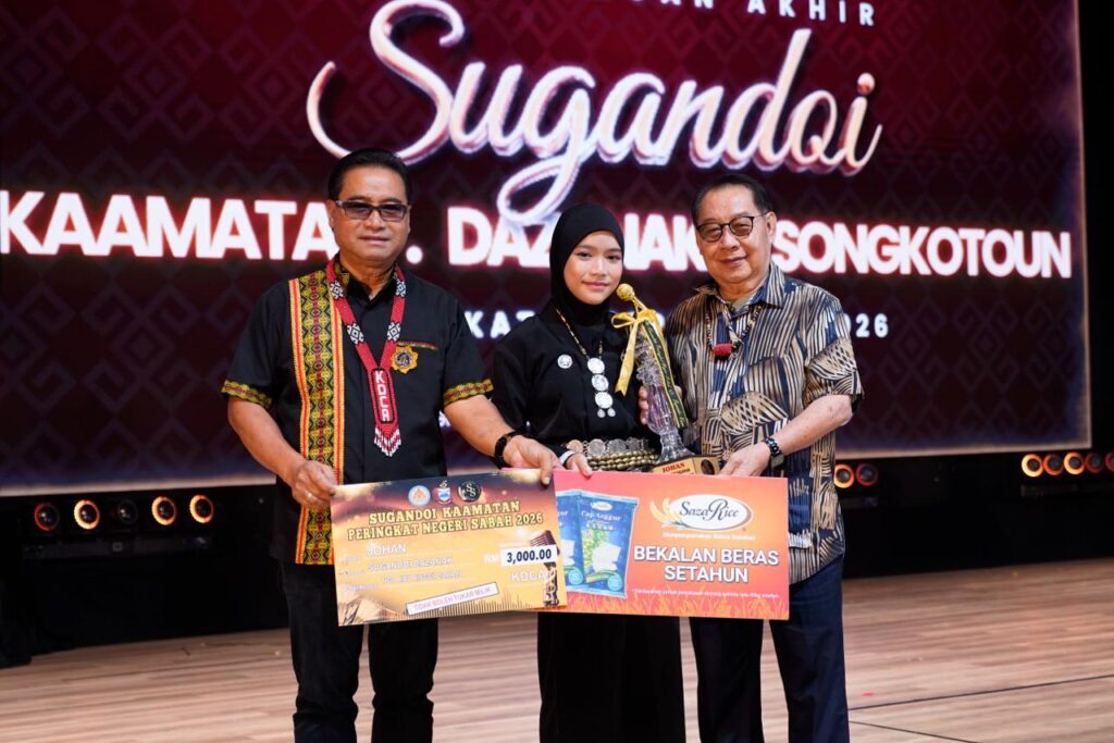 Dewan Hongkod Gempar: Tiga Juara Sugandoi Sabah 2026 Diumumkan, Netizen Puji Peserta Hebat & Berbakat 3 WhatsApp Image 2026 05 23 at 8.36.58 PM