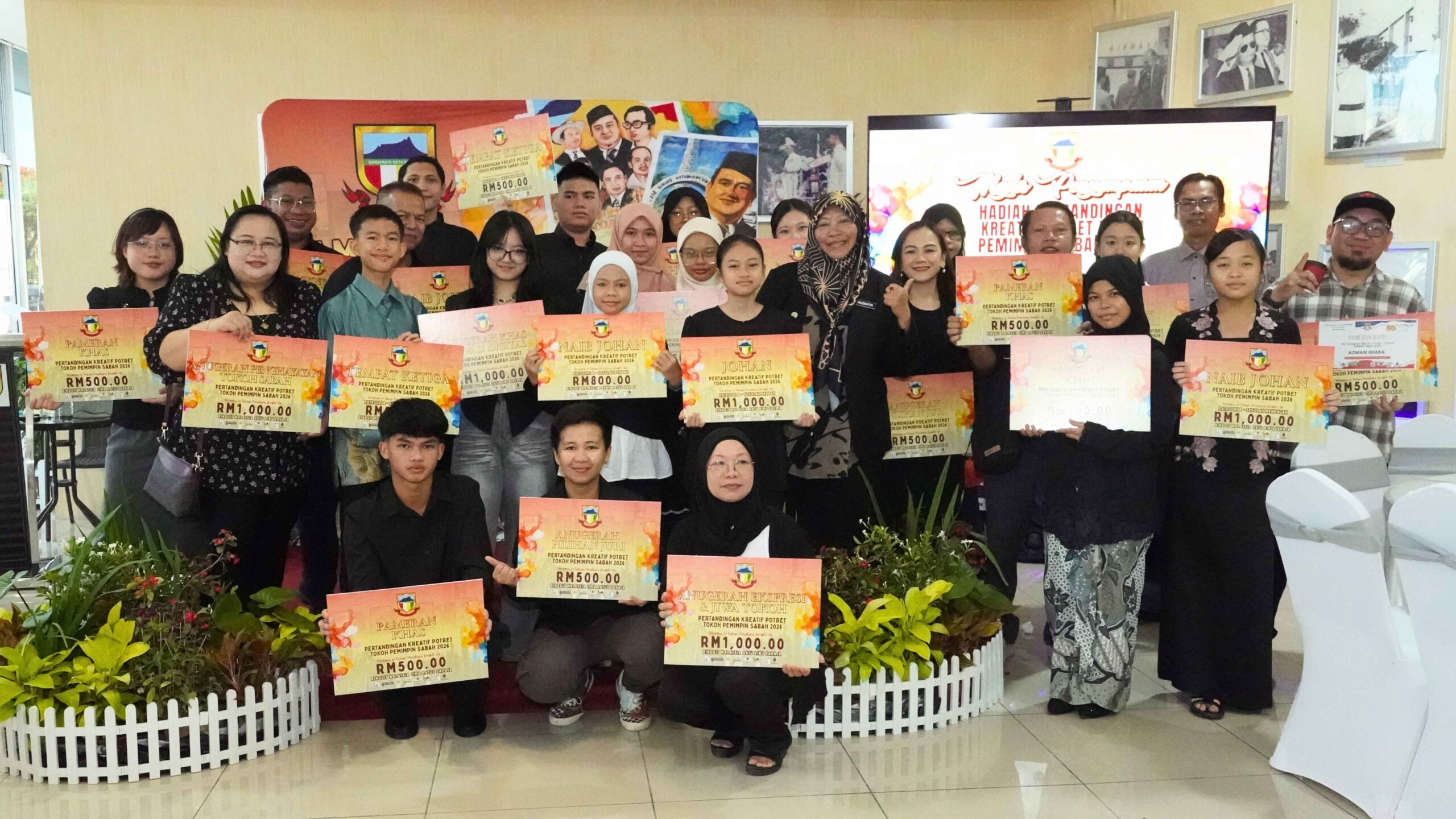 Potret wadah sejarah Double Six scaled