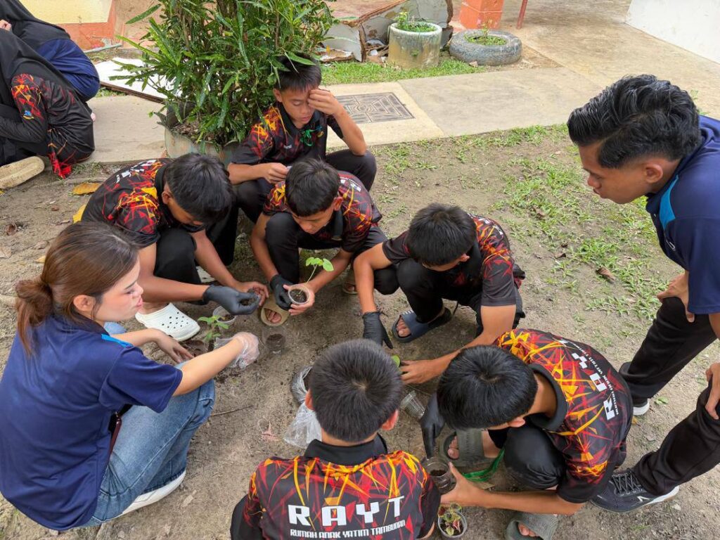 GreenSteps UMS perkasa kesejahteraan komuniti di Rumah anak yatim Tambunan 2 photo 2026 06 16 13 12 12