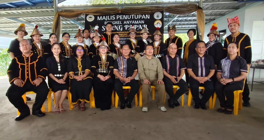 Anyaman Siung Papar identiti tempatan kekal dipelihara 2 941B2F39 4C4A 442D 9D38 DFC6327273E3 16770CAA 119C 4957 A54D A4AE1F5B57F2