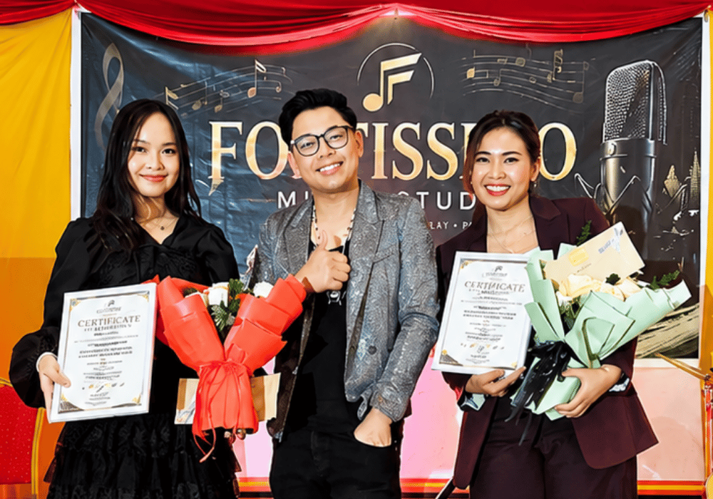Rhowell Roland terus menggilap bakat nyanyian di Konsert Fortissimo Music Studio Ke-10 4 Gambar Konsert FMS 2