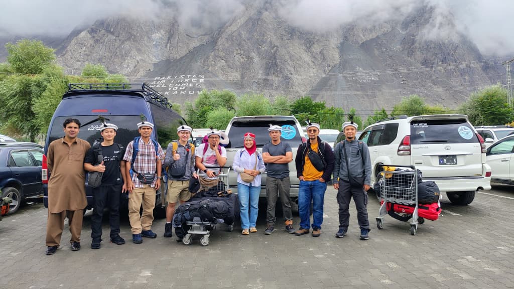 Two Sabah climbers join historic mission to conquer Khusargang Peak 2 1003436966