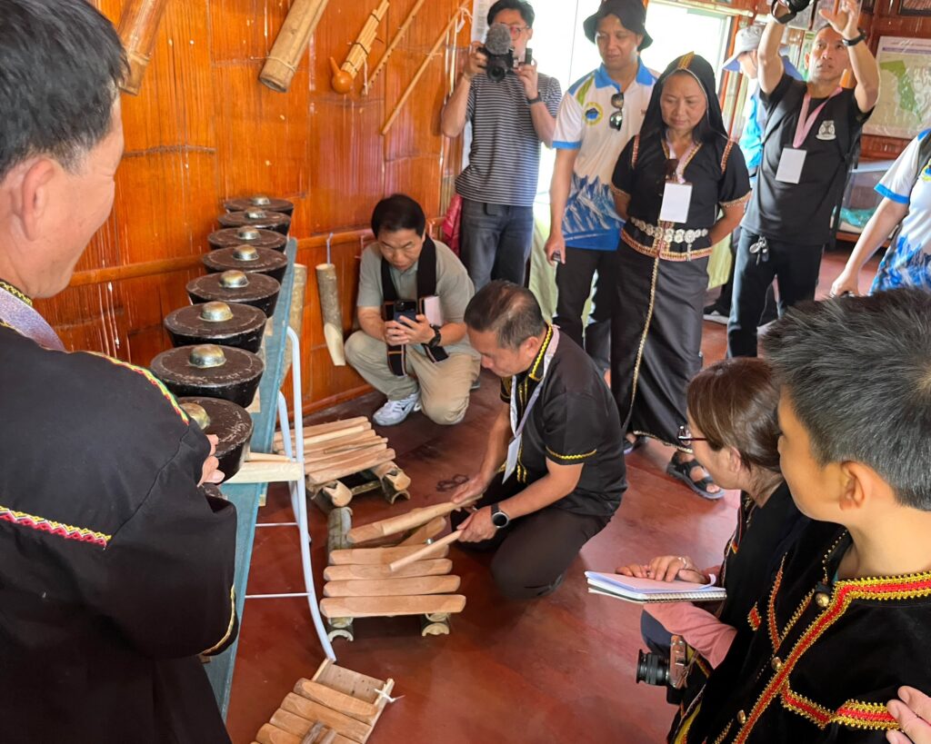 Kampung Kiau Nuluh tonjolkan warisan budaya hidup dalam penilaian semula KUGGp 3 4ffdd886 8f3b 4464 9830 45fd58d37de5 5AAD6CB1 5DF2 48F1 A097 DD166535C046