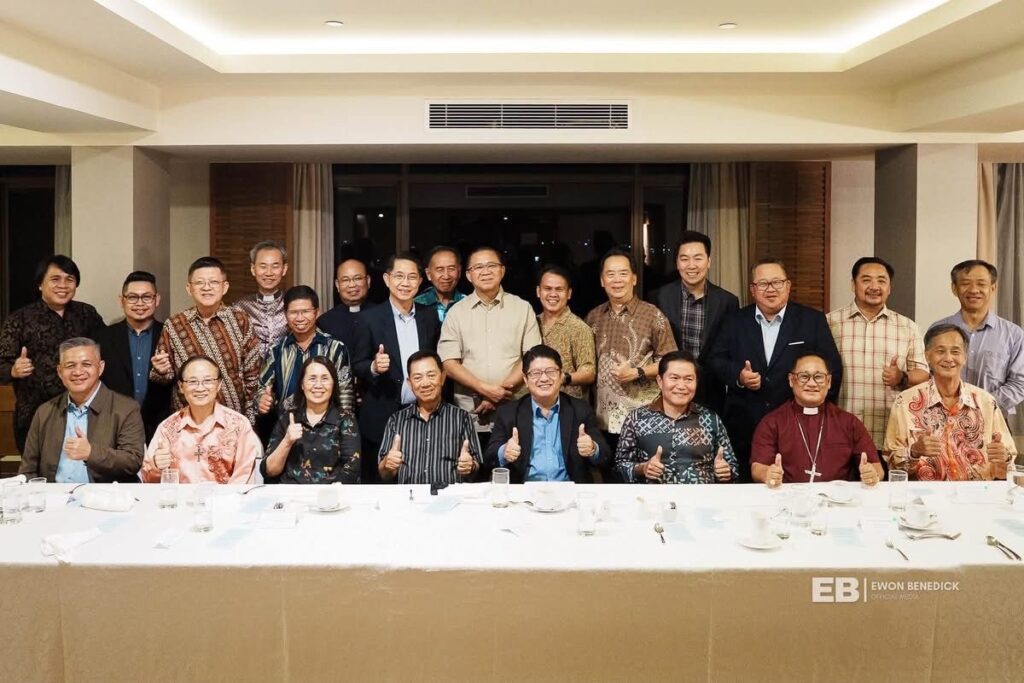 Ewon cadang biasiswa, bantuan pengajian untuk pemimpin gereja 2 6e5a2be9 811c 43c4 966d 2b53f88b6875