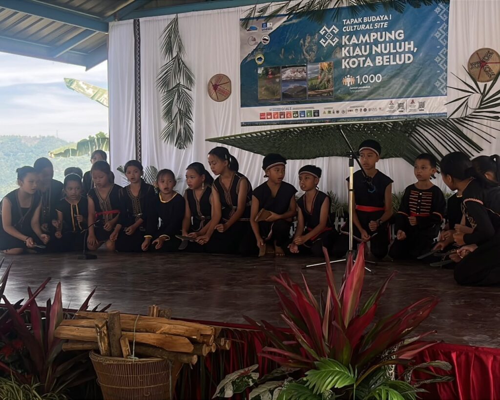 Kampung Kiau Nuluh tonjolkan warisan budaya hidup dalam penilaian semula KUGGp 28 8c300bb9 793e 4113 a80e 0cb9851cfa43 05206243 CFB7 4681 82E1 4151CCC2B2E1 1
