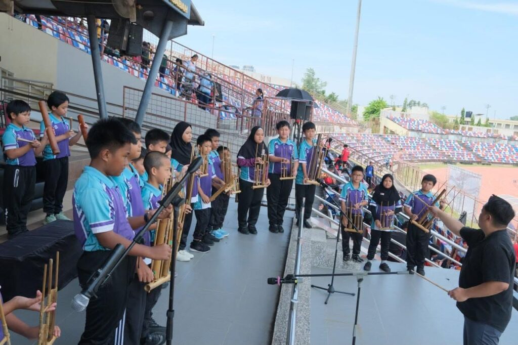Borneo Inclusive Ensemble proves deaf students can play music 3 IMG 1259
