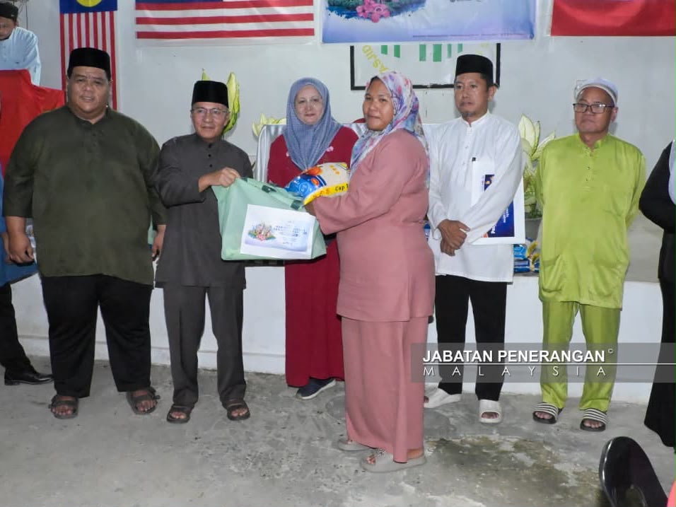 Empat masjid, 20 Asnaf terima zakat wakalah TM 2 WhatsApp Image 2026 08 27 at 12.09.07 PM