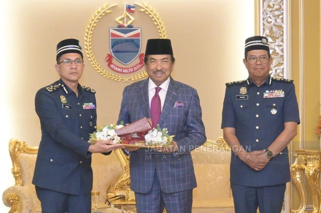 Tun Musa terima kunjungan Ketua Pengarah Kastam baharu 2 WhatsApp Image 2026 08 28 at 9.56.34 AM