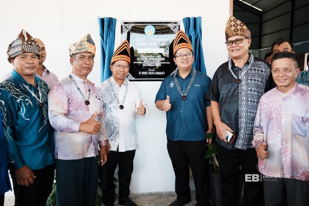 Ewon rasmi Dewan SIB Kg Nahaba RM200,000 3 a5fbd8fc 19d4 4081 a183 3e5126d5ca58