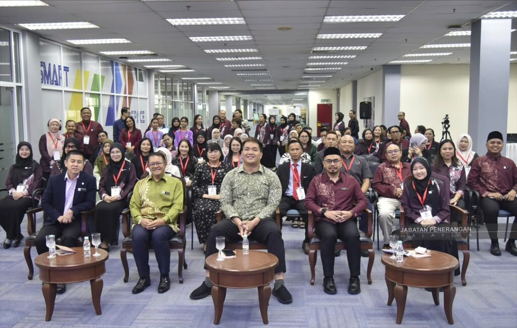 Teknologi dimanfaat perkukuh ilmu di era digital – James 2 PPB2026 4