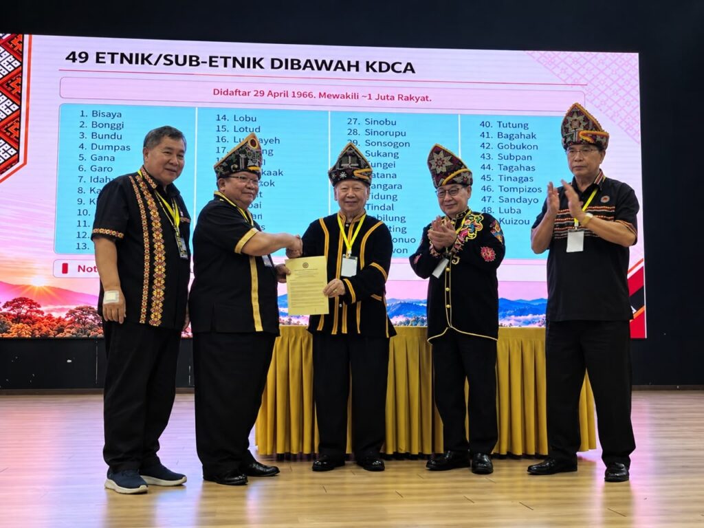 Pelbagai etnik cari titik temu dalam Dialog Kadazandusun 2026 2 b06b71d9 e9fb 4d7d afe2 41f847de636d 3AE69E81 D483 41A2 BFE5 27D1BEA4578E